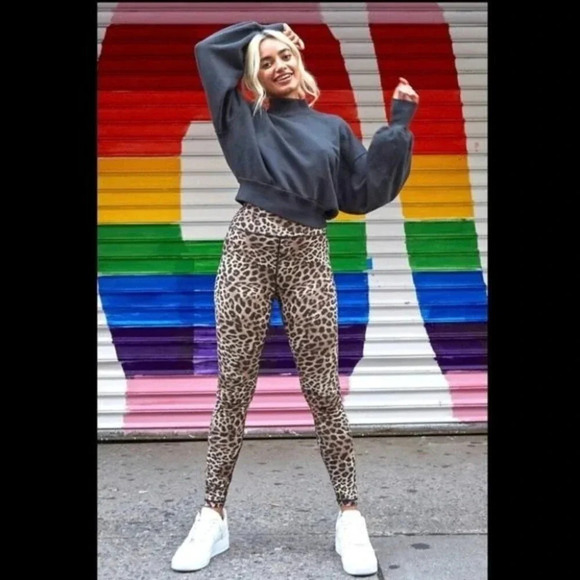 Spiritual Gangster Cheetah 7/8 Legging Size XS - Picture 16 of 16